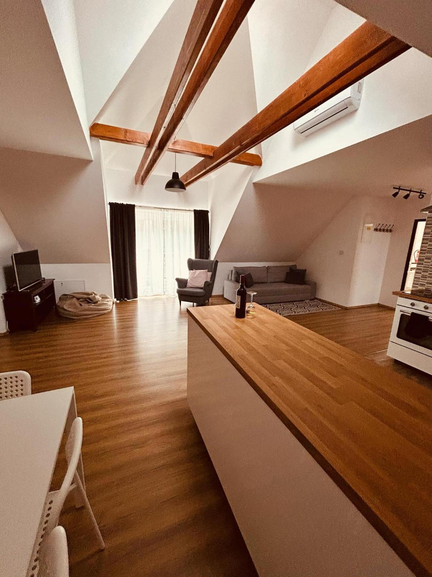 Pataky Apartmanok Veszprém Екстериор снимка